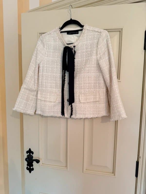 Zara Cream boucle blazer with black bow