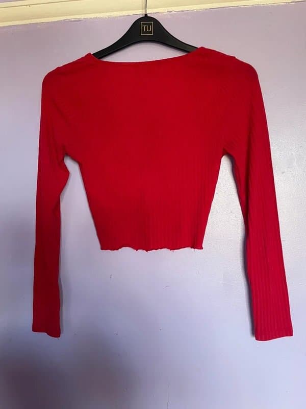 New Look Ruched red long sleeve crop top