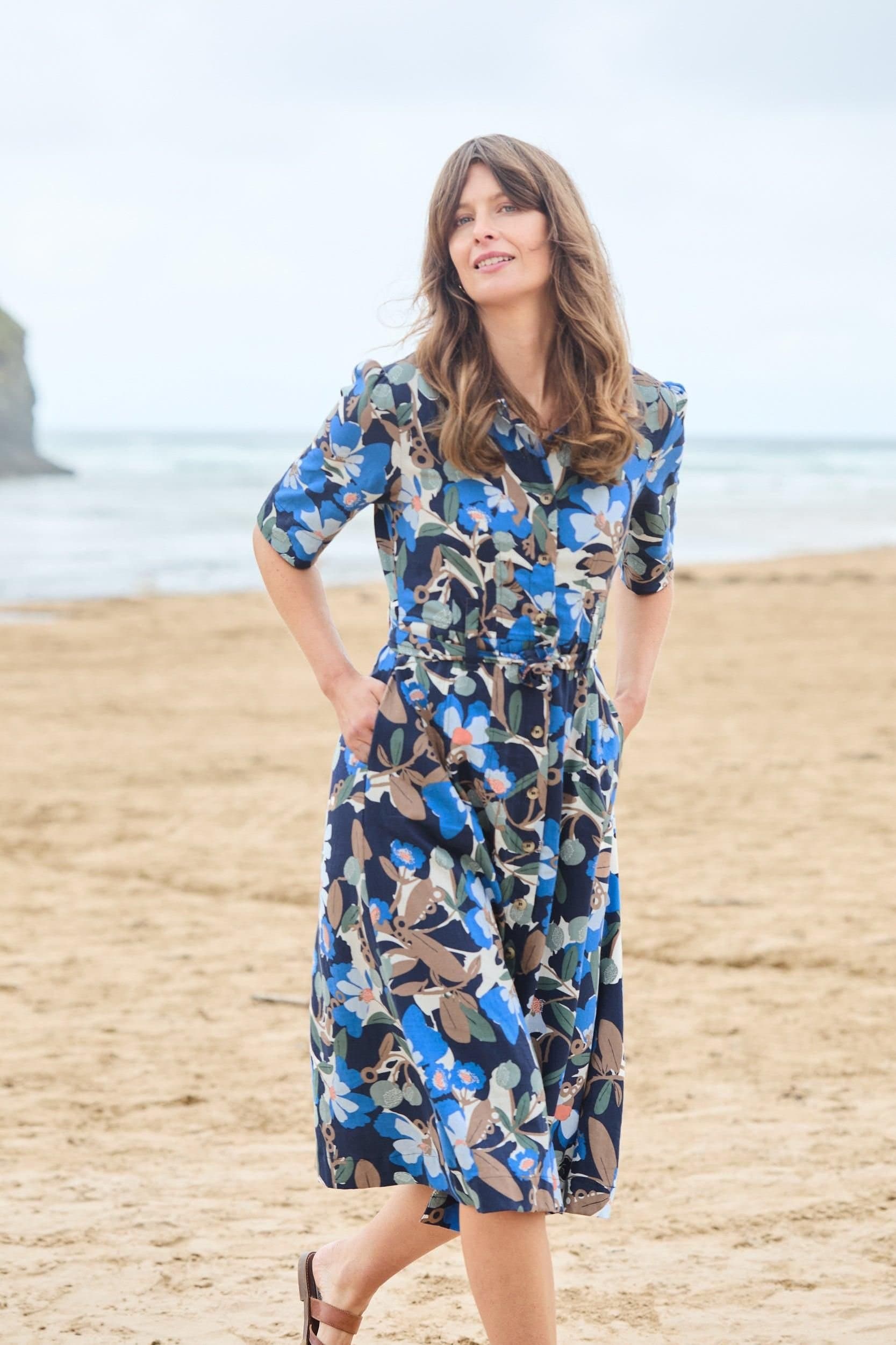 Lily & Me Lily & Me Women's Robyn Belted Tea Dress in Navy