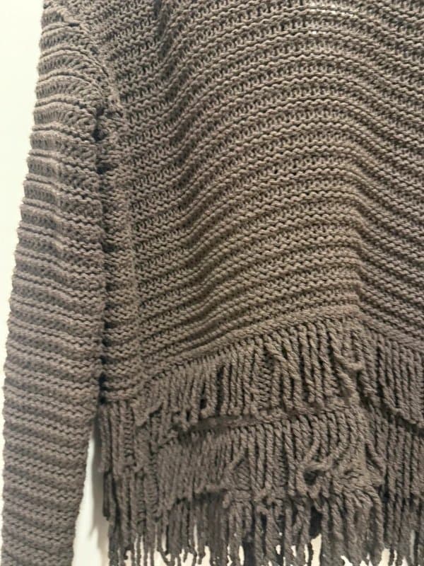 New Look Fringe jumper size medium