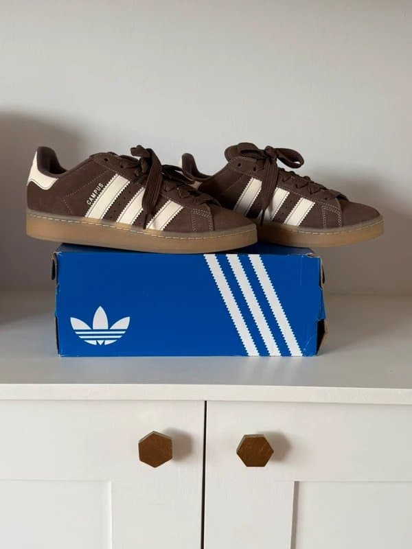 adidas Ladies Adidas Originals Campus 00’s in Brown