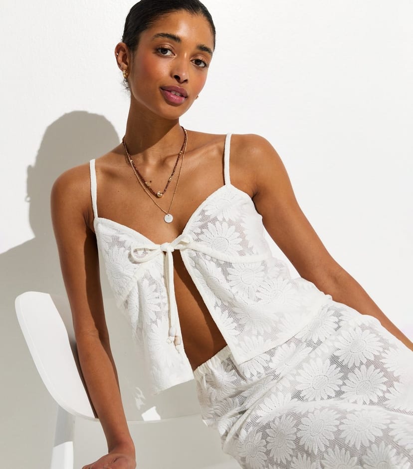 New Look Women's White Floral Lace Beach Crop Top New Look - 1