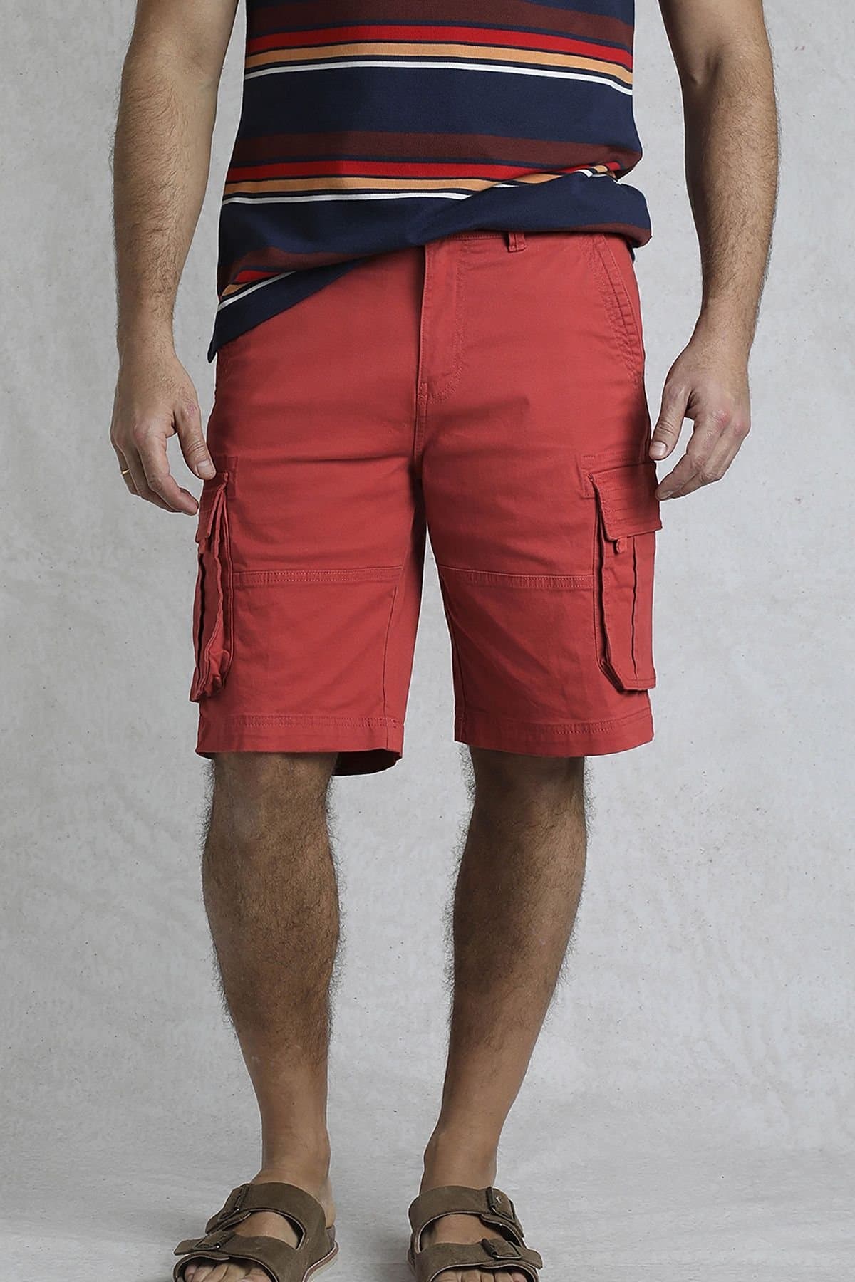 Weird Fish Weird Fish Men's Rigney Cargo Shorts in Maroon