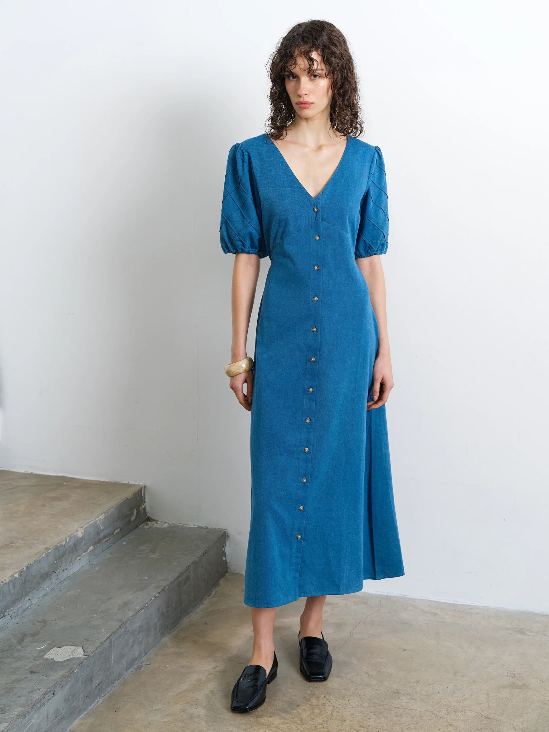French Connection Zaves Chambray Denim Puff Sleeve Midi Dress Medium Bleach Wash Blue