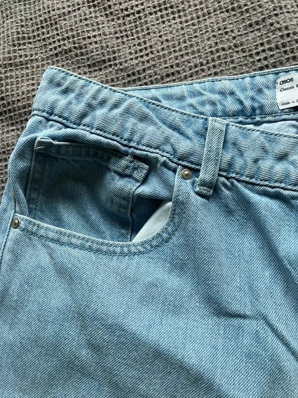 ASOS Design ASOS men’s light wash jeans w34