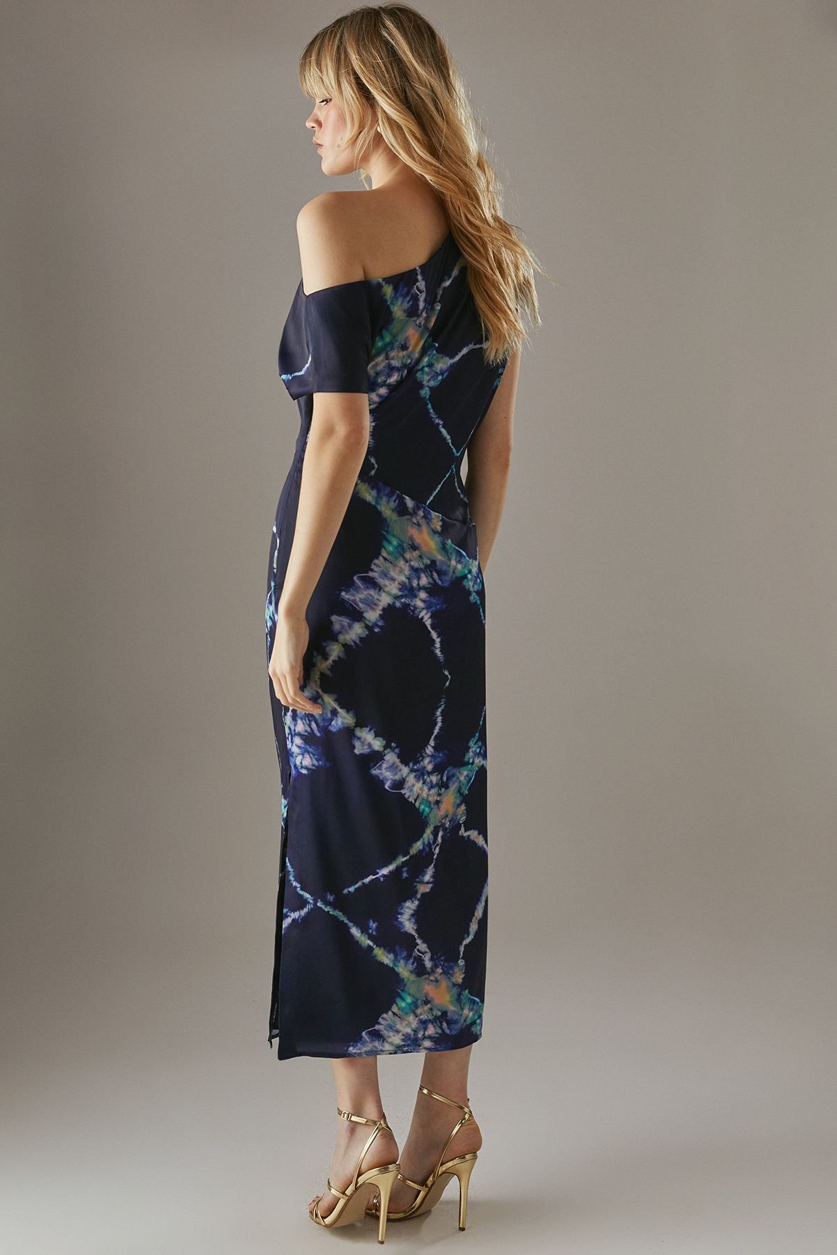 Warehouse Warehouse Women's Crinkle Satin Fallen Shoulder Knot Side Midi Dress in Navy - 3