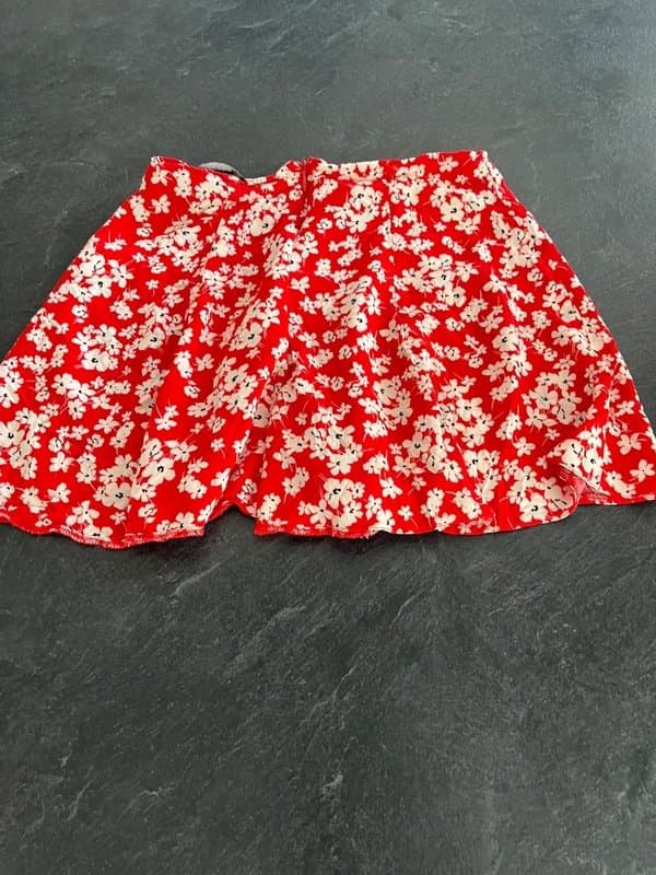 New Look New look floral shorts size 10