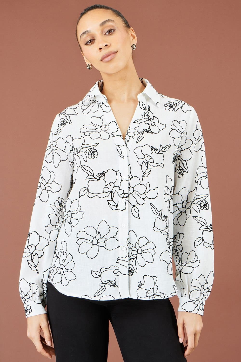 Yumi Yumi Women's Scribble Floral Embroidered Shirt in White