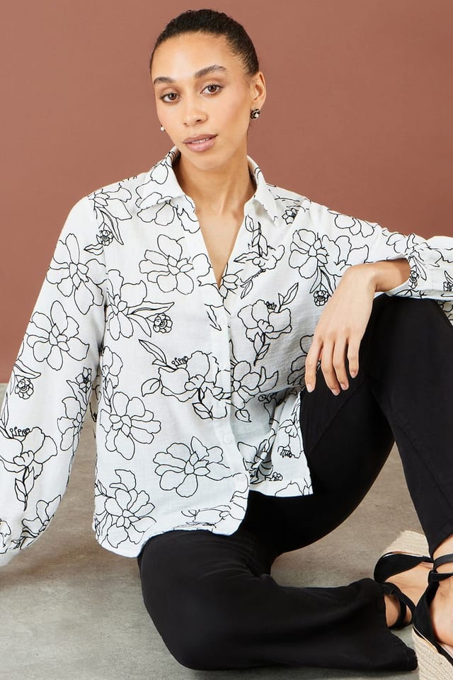 Yumi Yumi Women's Scribble Floral Embroidered Shirt in White - 2