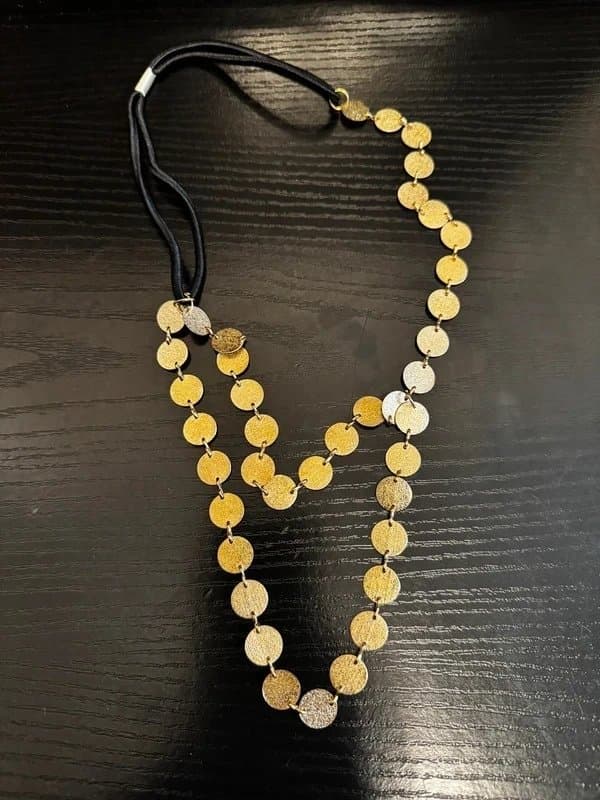 Vintage Dressing Rare Vintage Gold-Tone Link Necklace – Hammered Coin Disk Design | Y2K / Retro Style