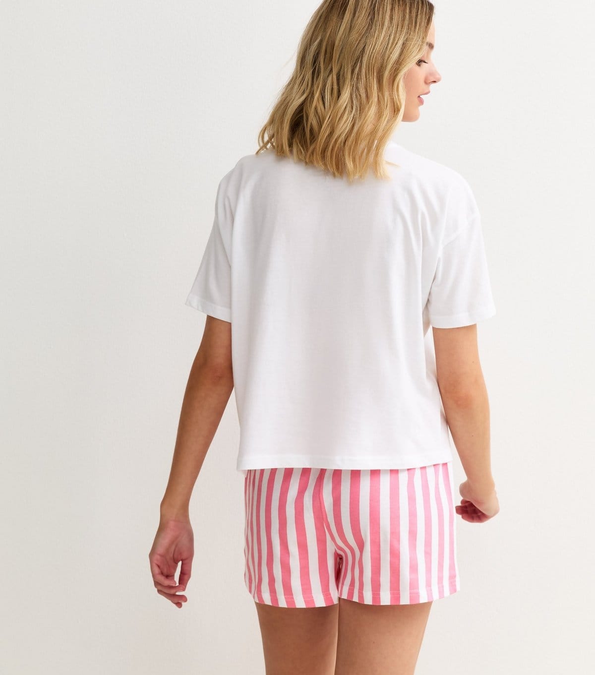 New Look Women's White Hibiscus Print T-Shirt and Striped Shorts Pyjama Set New Look - 4