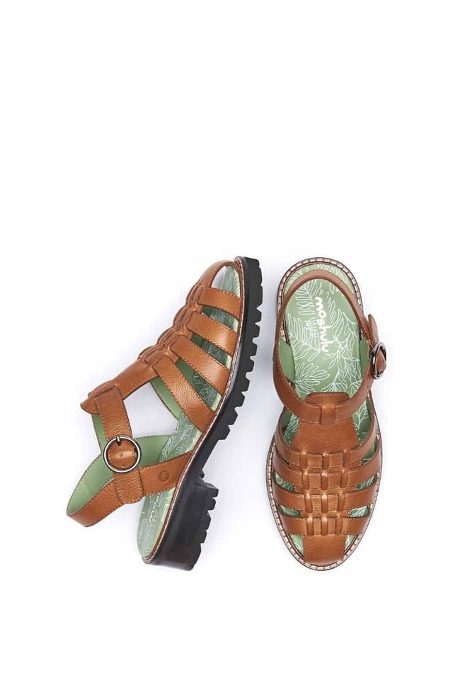 Moshulu Moshulu Women's 'Kynance' Leather Fisherman Sandals in Tan - 2