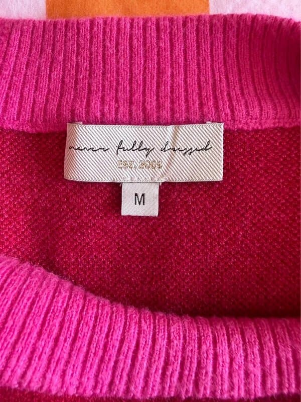 Never Fully Dressed Never fully dressed knitted vest Size medium