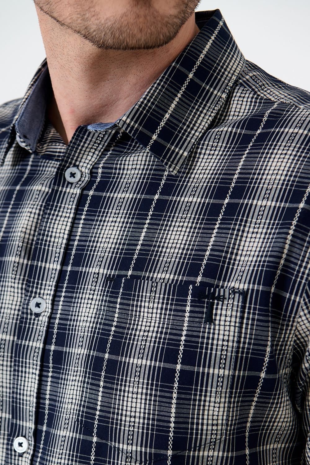 Saltwell Saltwell Men's Textured Check Cotton Short Sleeve Shirt in Navy - 4