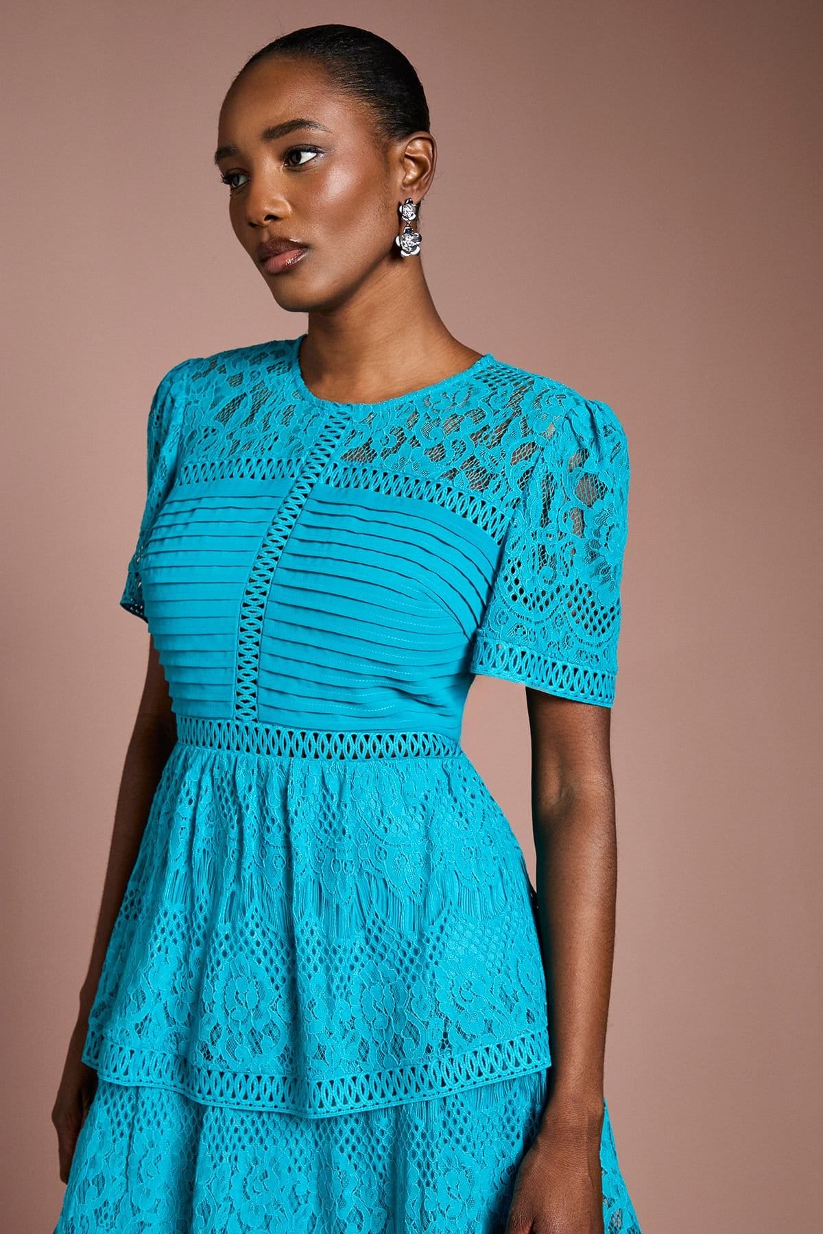Coast Coast Women's Tiered Lace Midi Dress in Teal - 4