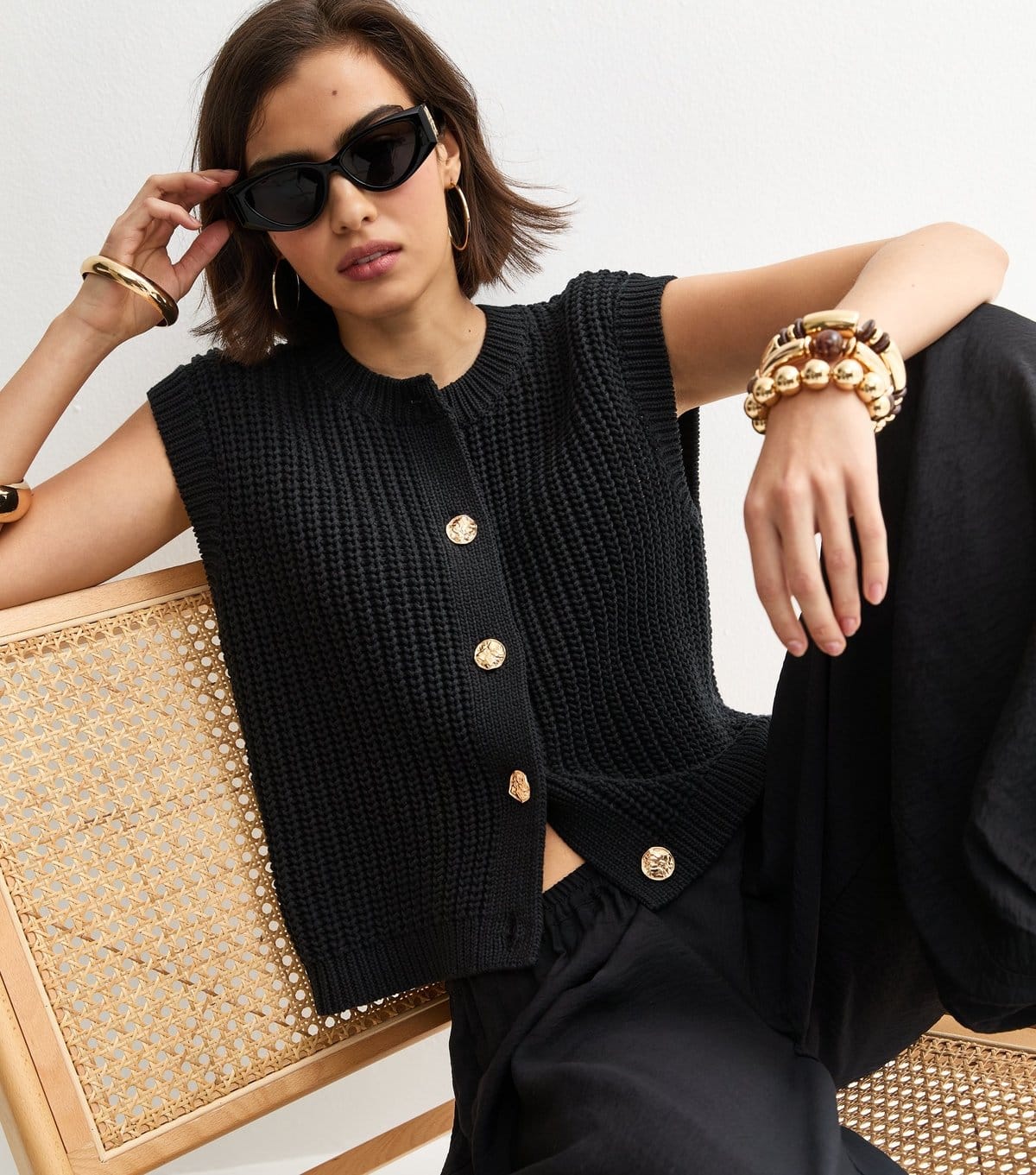 New Look Black Chunky Knit Waistcoat With Hammered Buttons