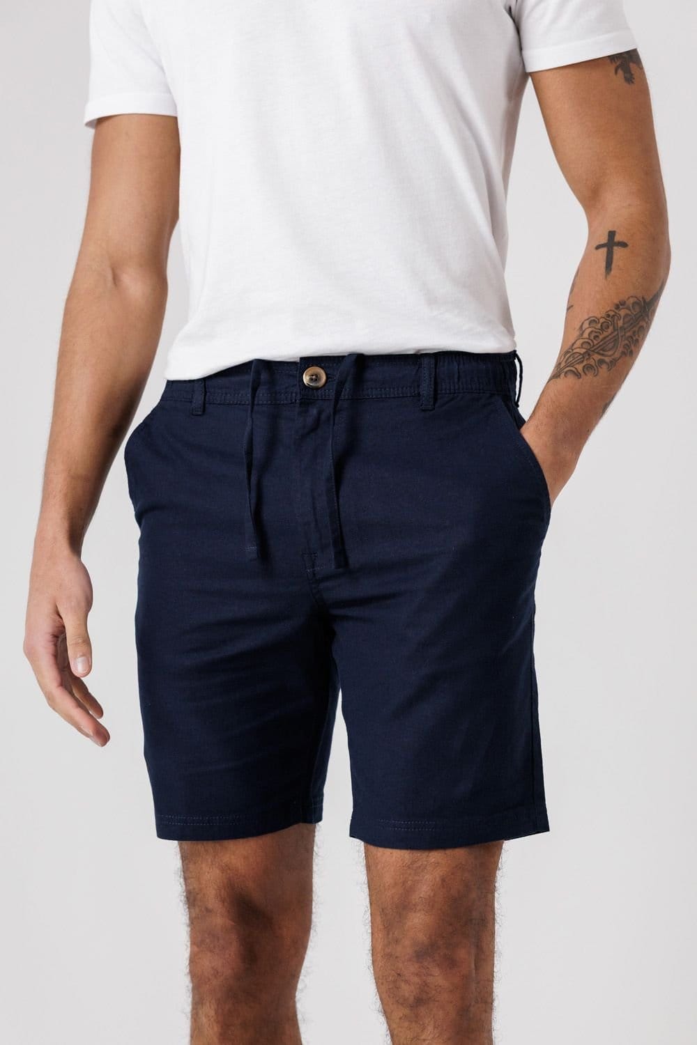 Tokyo Laundry Tokyo Laundry Men's Cotton Linen Shorts with Drawstrings in Navy - 4