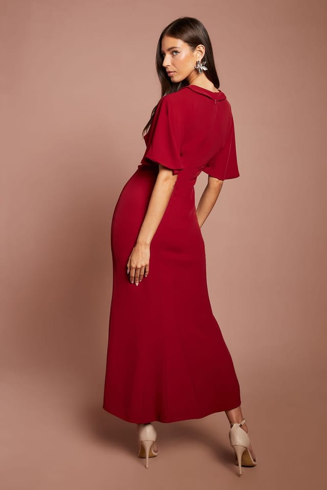 Coast Coast Women's V Neck Short Sleeve Ruched Midi Dress in Burgundy - 3