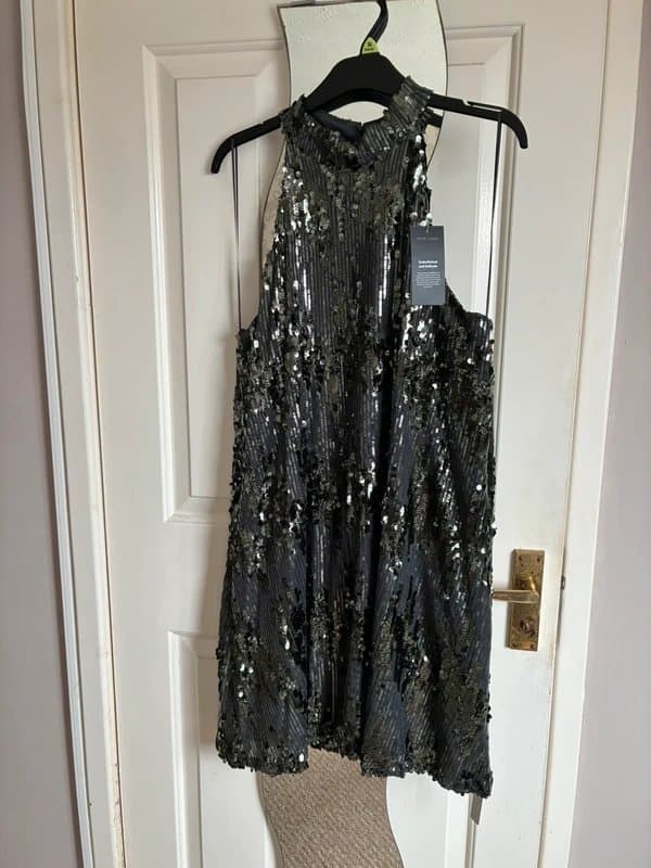 New Look Green Sequin Embellished Halterneck Dress