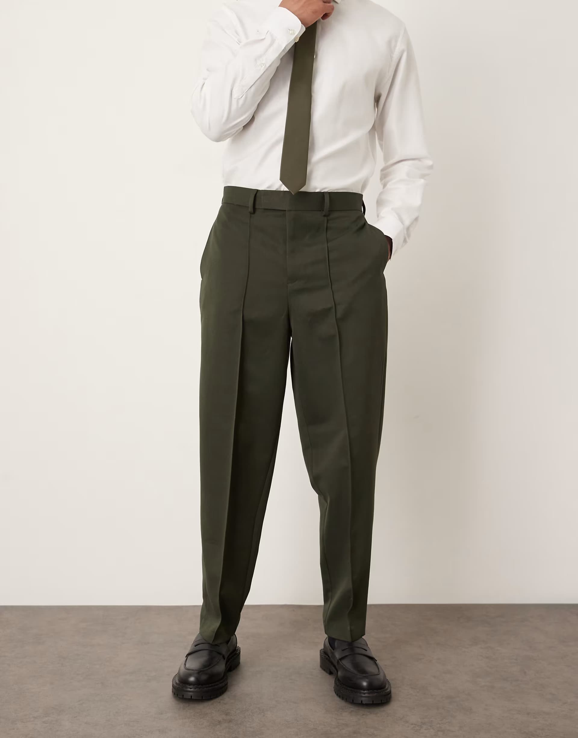 ASOS ASOS Smart Relaxed Tapered Trousers in Dark Green