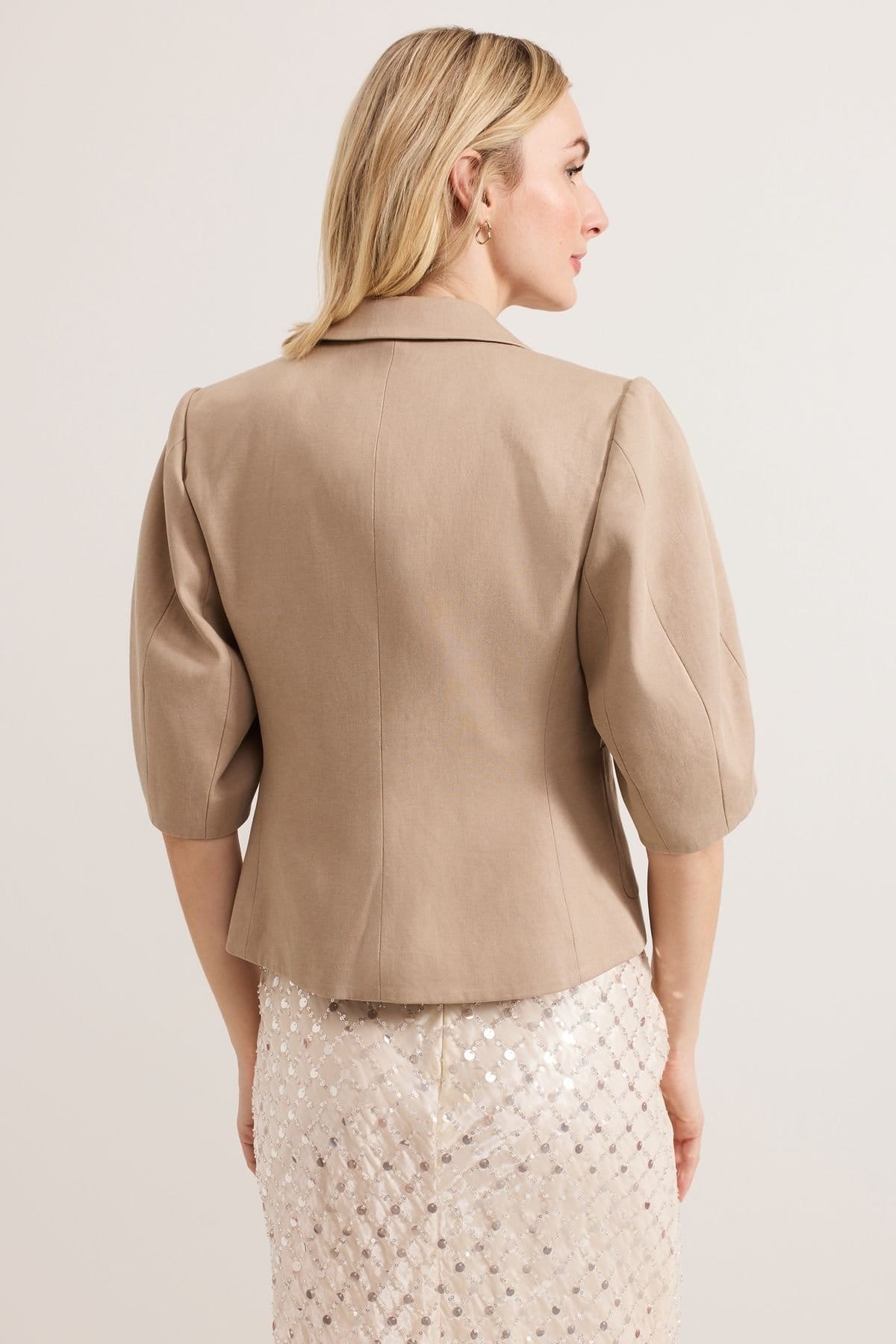 Phase Eight Phase Eight Women's Blackwell Short Sleeve Tailored Jacket in Light Beige - 4