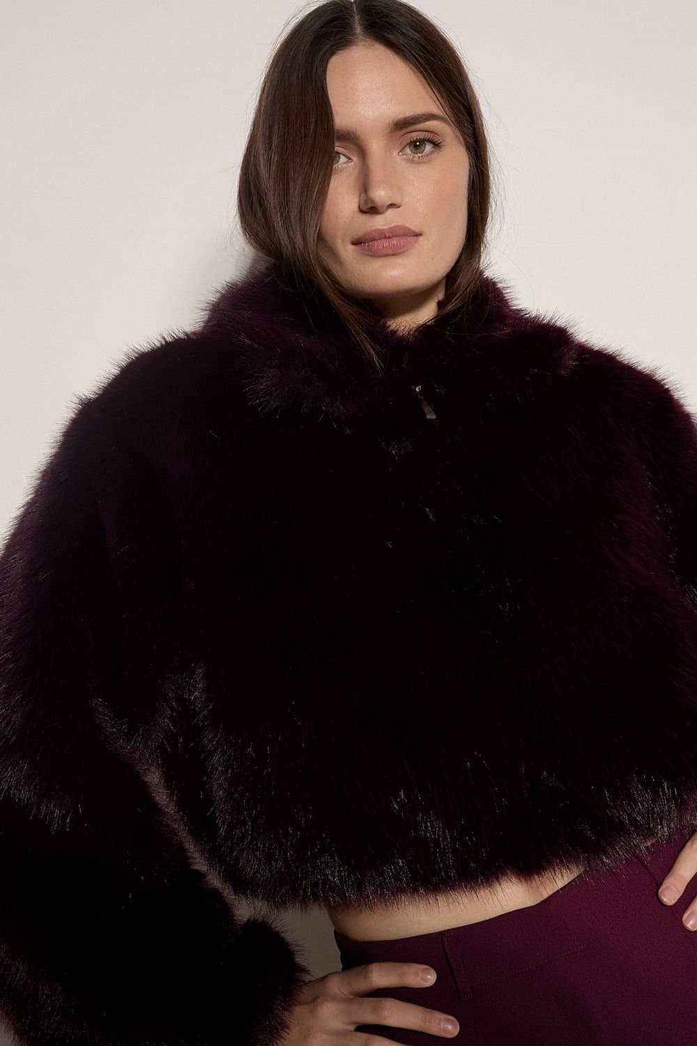 Apricot Apricot Women's Luxe Faux Fur Short Jacket in Burgundy