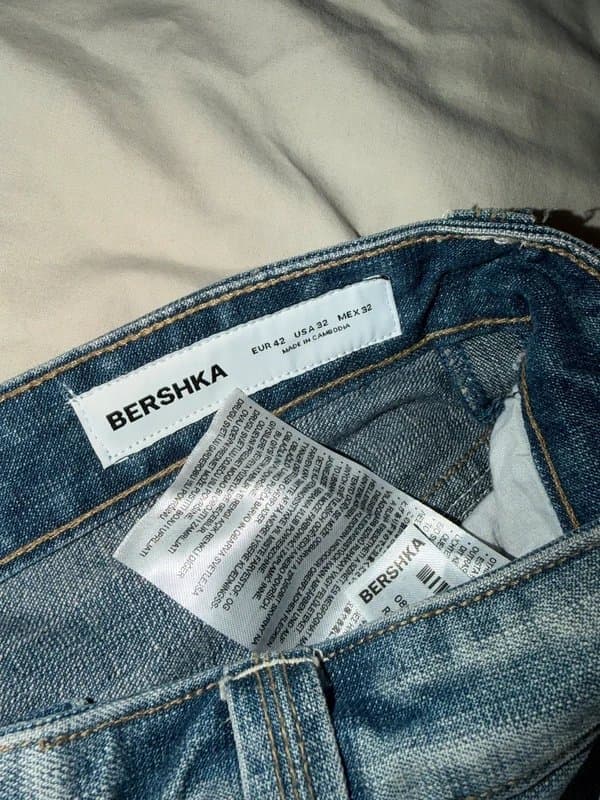Bershka Men’s Baggy Blue Jeans