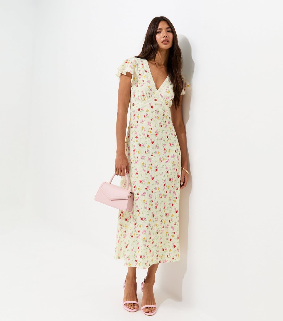 New Look Women's Cream Floral Flutter Sleeve Lace Trim Midi Dress New Look