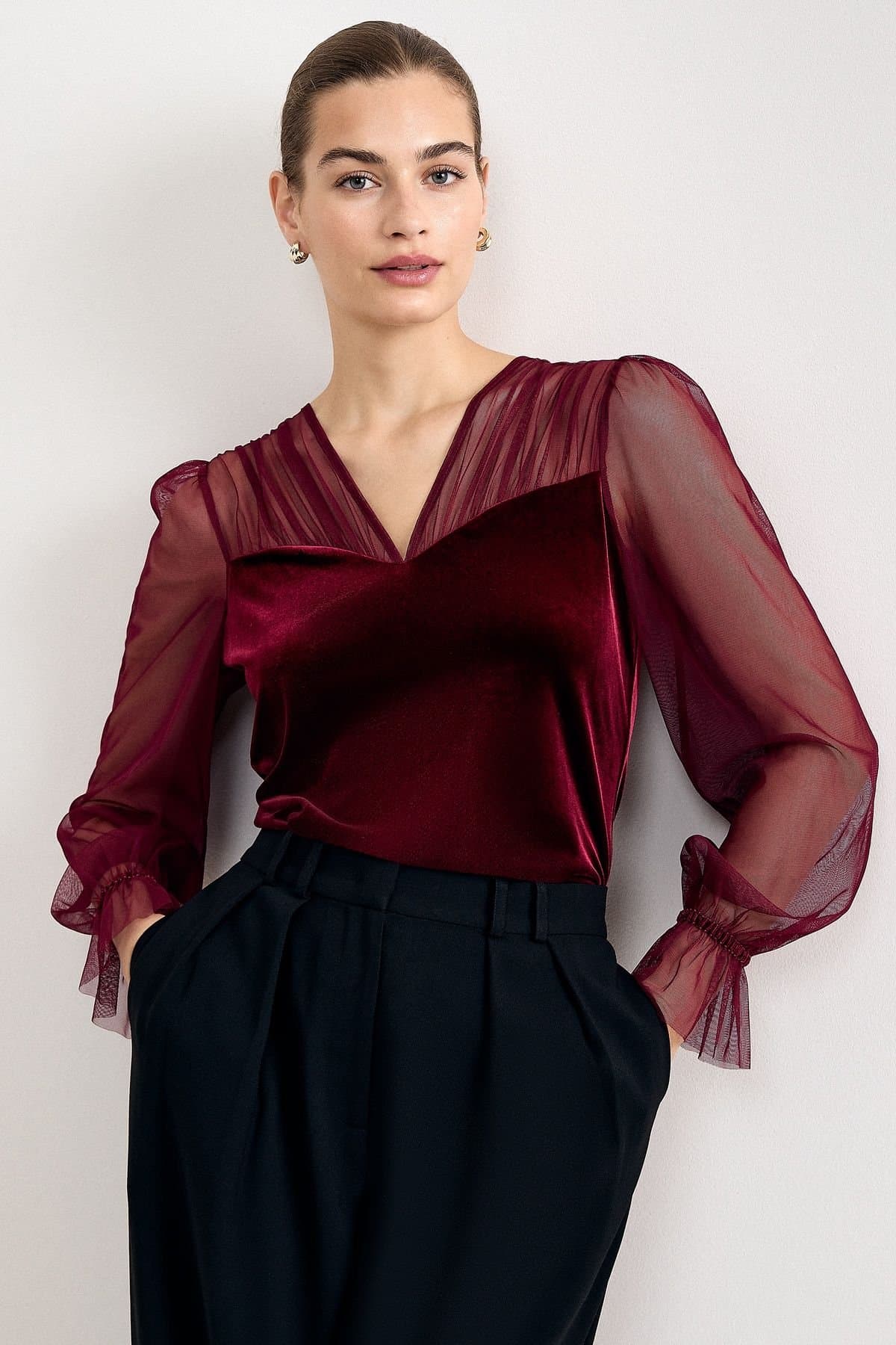 Phase Eight Phase Eight Women's Cindy Velvet Sheer Top in Wine