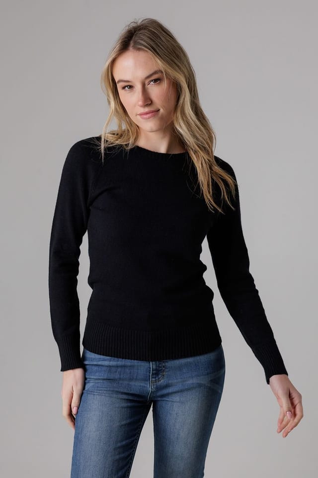 French Connection French Connection Women's Cosy Soft Touch Crew Neck Raglan Jumper in Black - 3