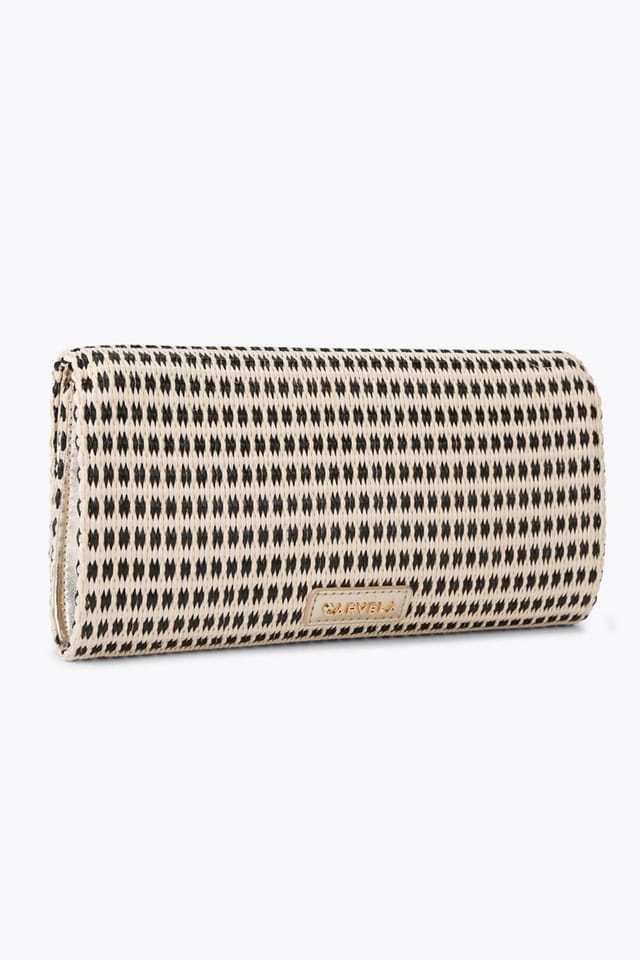 Carvela Carvela Women's 'Sorrento Flower Clutch' Bag in Off-White - 3