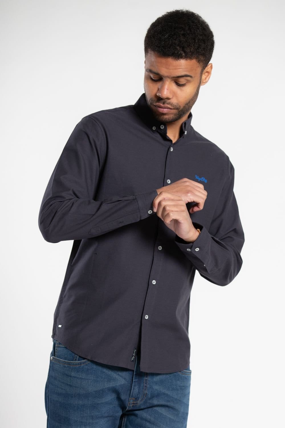 Tokyo Laundry Tokyo Laundry Men's Cotton Oxford Long-Sleeve Shirt in Navy - 4