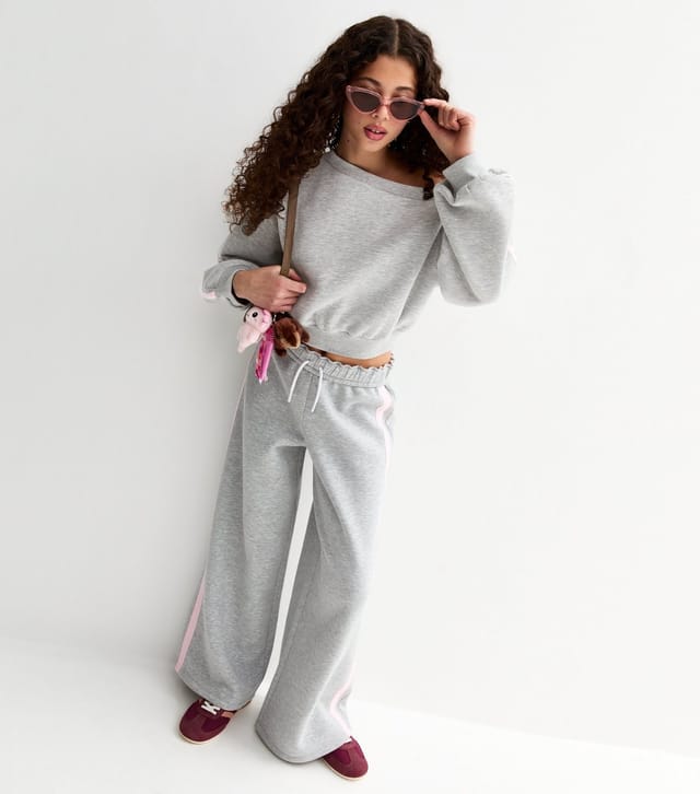 New Look Girls' Grey Off The Shoulder Side Stripe Sweatshirt New Look - 3