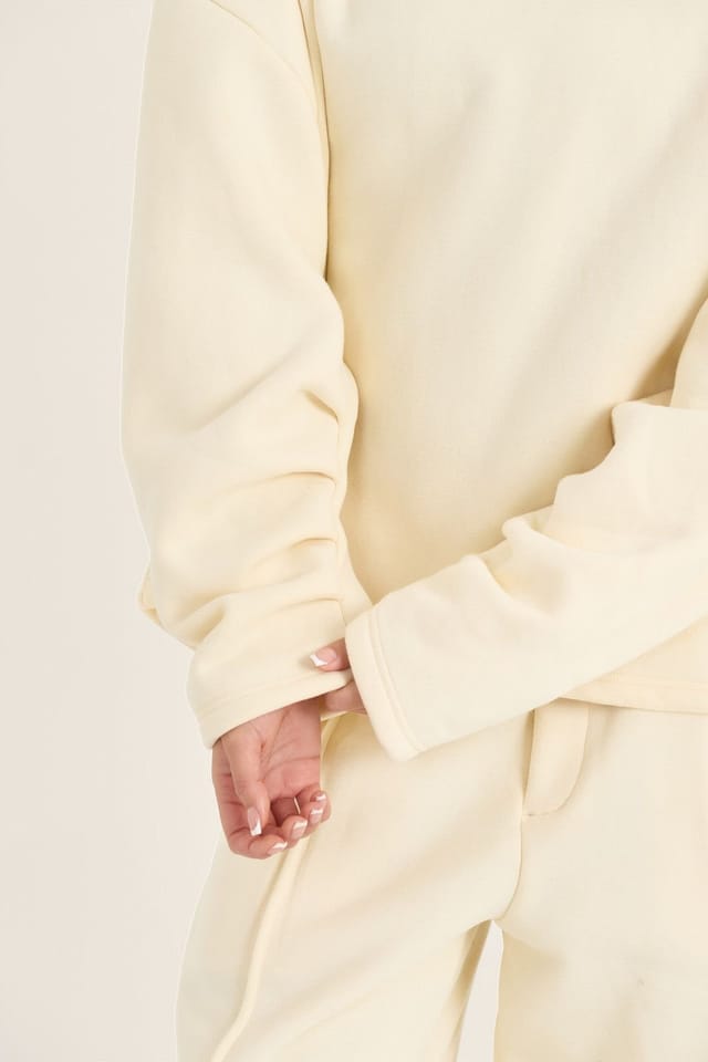 Loom Archives Loom Archives Women's LOOM Ruched Sleeve Detail Sweat Shirt in Cream - 3