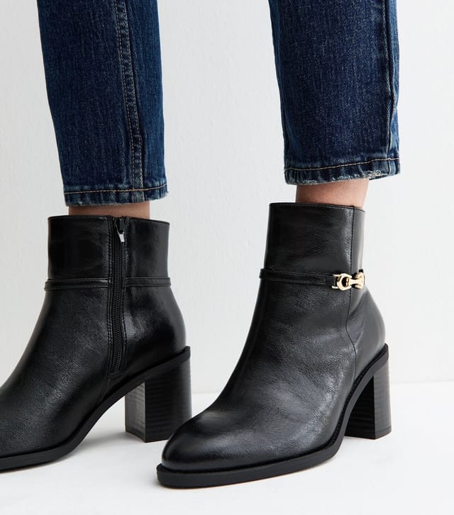 New Look Women's Extra Wide Fit Black Buckle Block Heel Ankle Boots Vegan New Look - 2