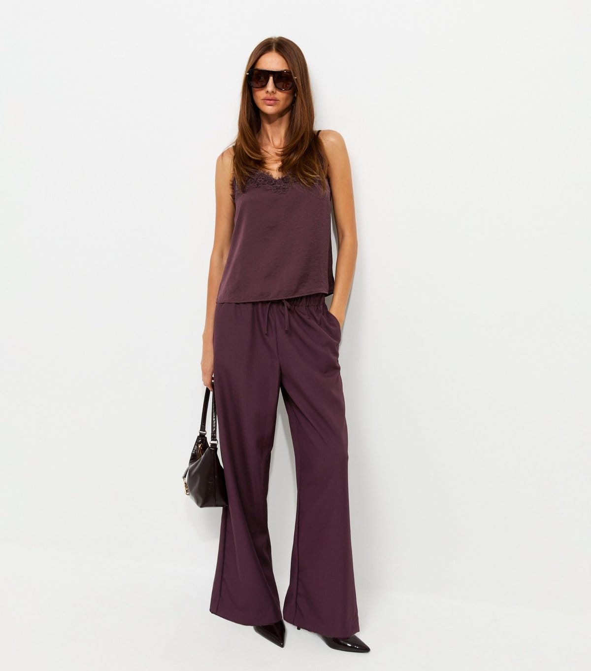 New Look Women's Dark Burgundy Pull On Wide Leg Trousers New Look - 1