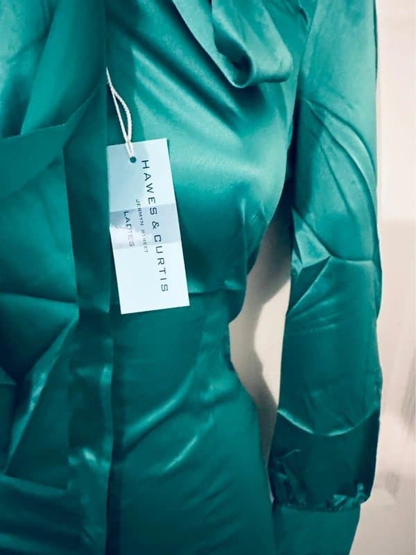 Hawes & Curtis Stunning Luxurious Hawes & Curtis Emerald Green Satin Pussy Bow Blouse Size 6 BNWT