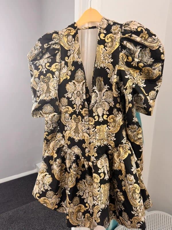 ASOS Sold out - ASOS Luxe jacquard mini dress with bubble hem