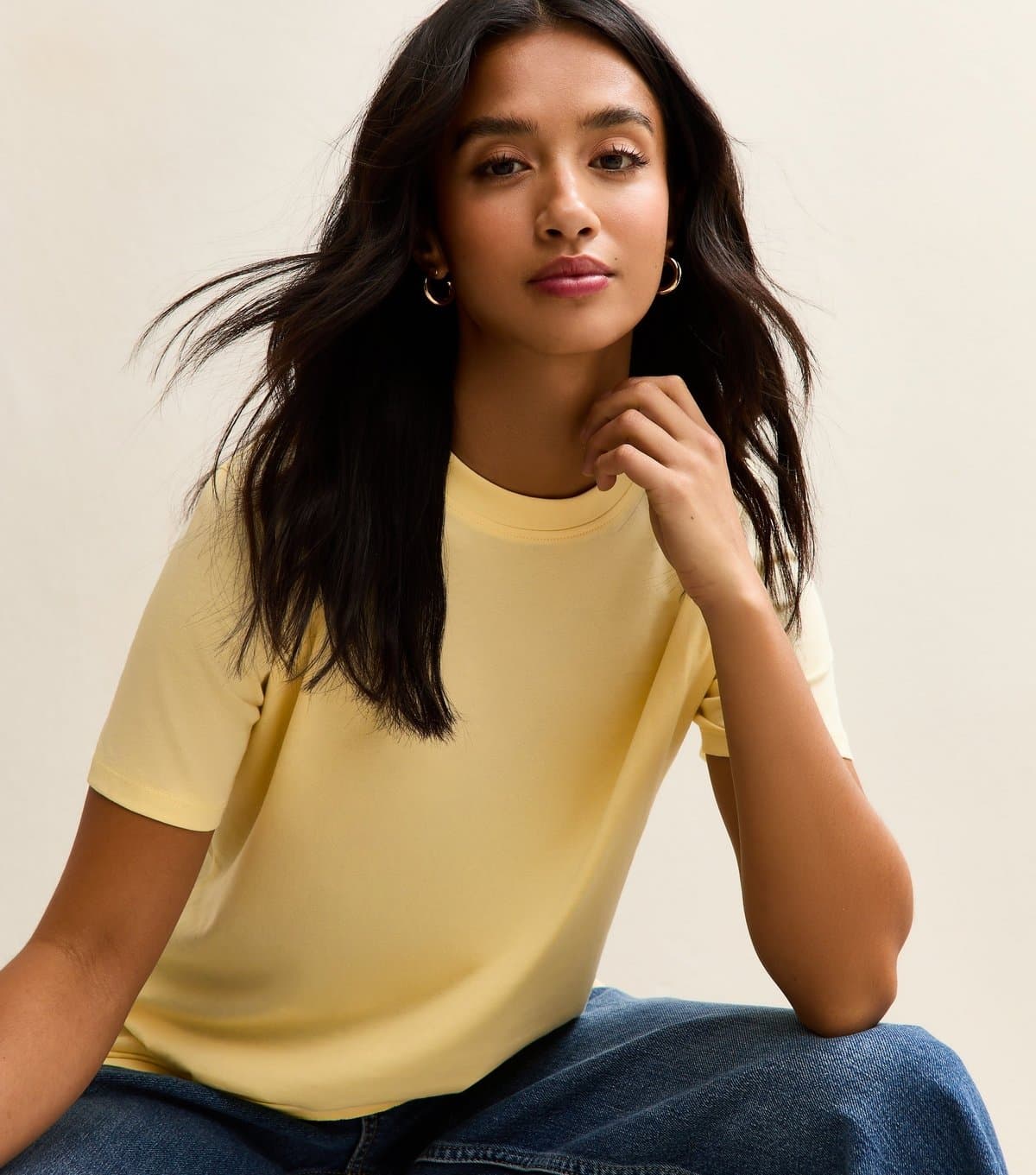 New Look Women's Petite Light Yellow Relaxed Crew Neck T-Shirt New Look