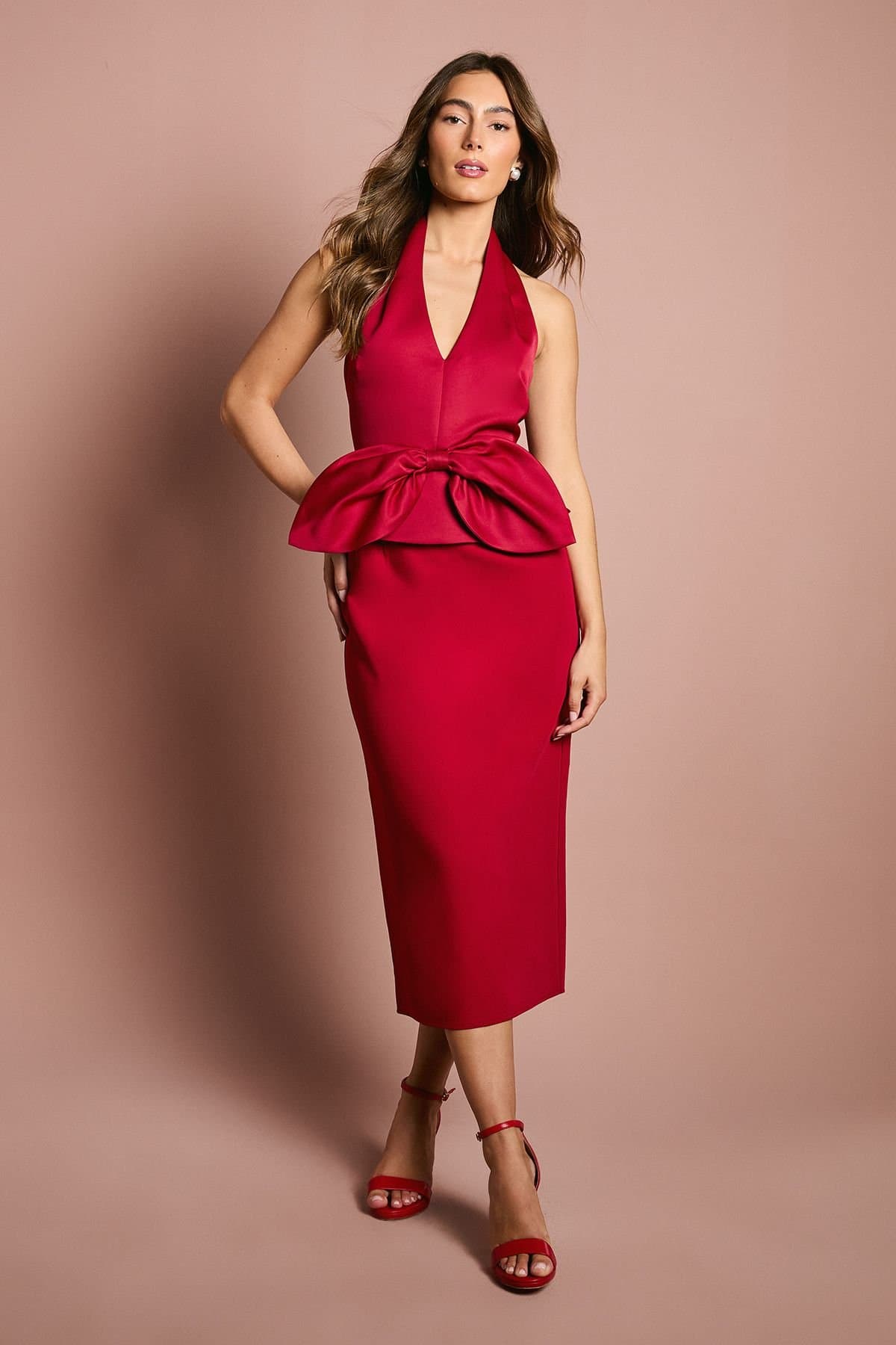 Coast Coast Women's Halter Neck Structured Satin Column Midi Dress in Red