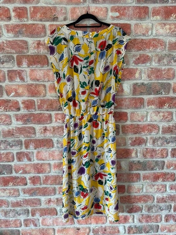 items 80s Vintage White and Multicoloured Abstract Print Midi Dress