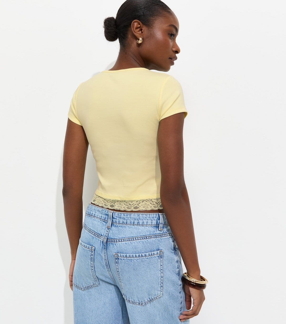 New Look Women's Light Yellow Cotton Rich Lace Hem Baby Tee T-Shirt New Look - 4