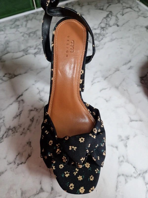ASOS ASOS Design Ditsy Floral Print Chunky Heel Sz 6 - 1