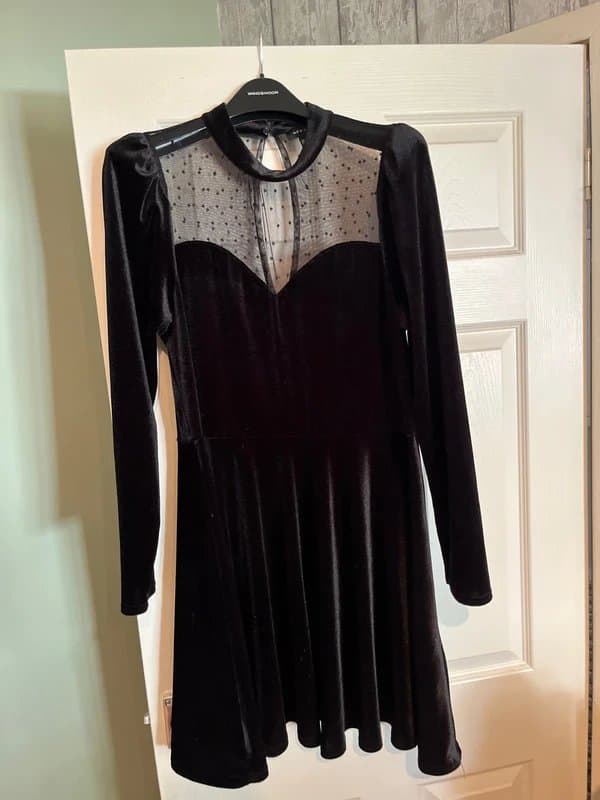 New Look Black velvet dress