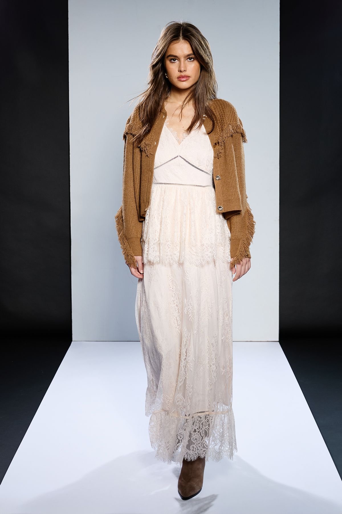 RUNWAY 1.8.1.8 RUNWAY 1.8.1.8 Women's Strappy Lace Peplum Maxi Dress in Blush - 4