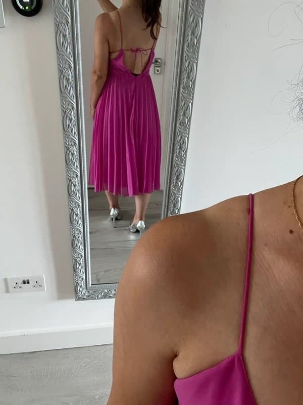 ASOS Stunning ASOS hot pink open back holiday/wedding guest/party pleated midi dress size 6 BNWOT