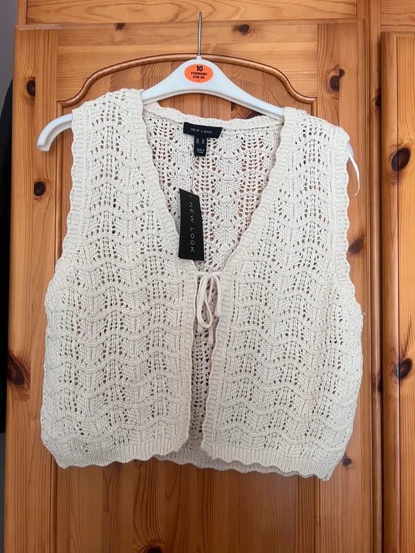 New Look Brand new new look beige crochet waistcoat 10