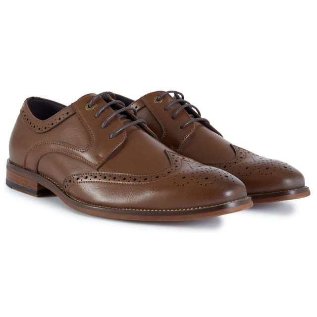 V.GAN V.GAN Men's Mocha Brogue Shoes in Tan - 2