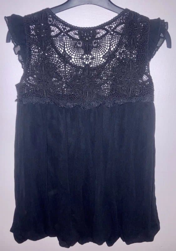 New Look Black tulle peplum top