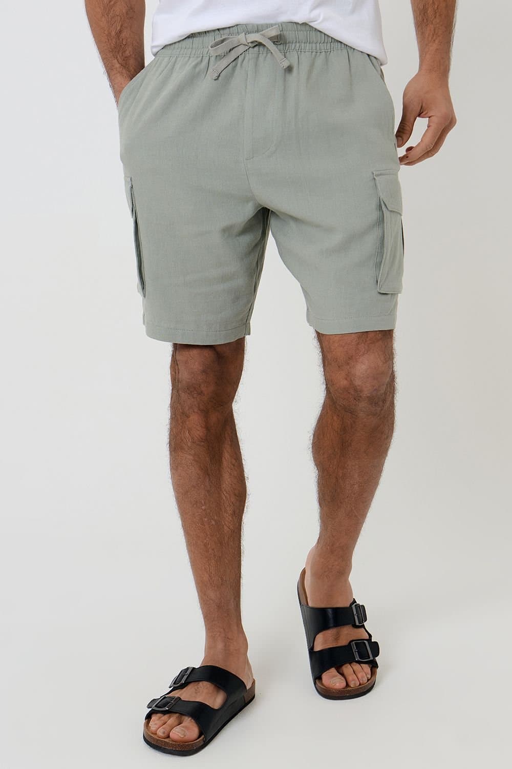 Threadbare Threadbare Men's Linen Blend Cargo Shorts in Pale Green